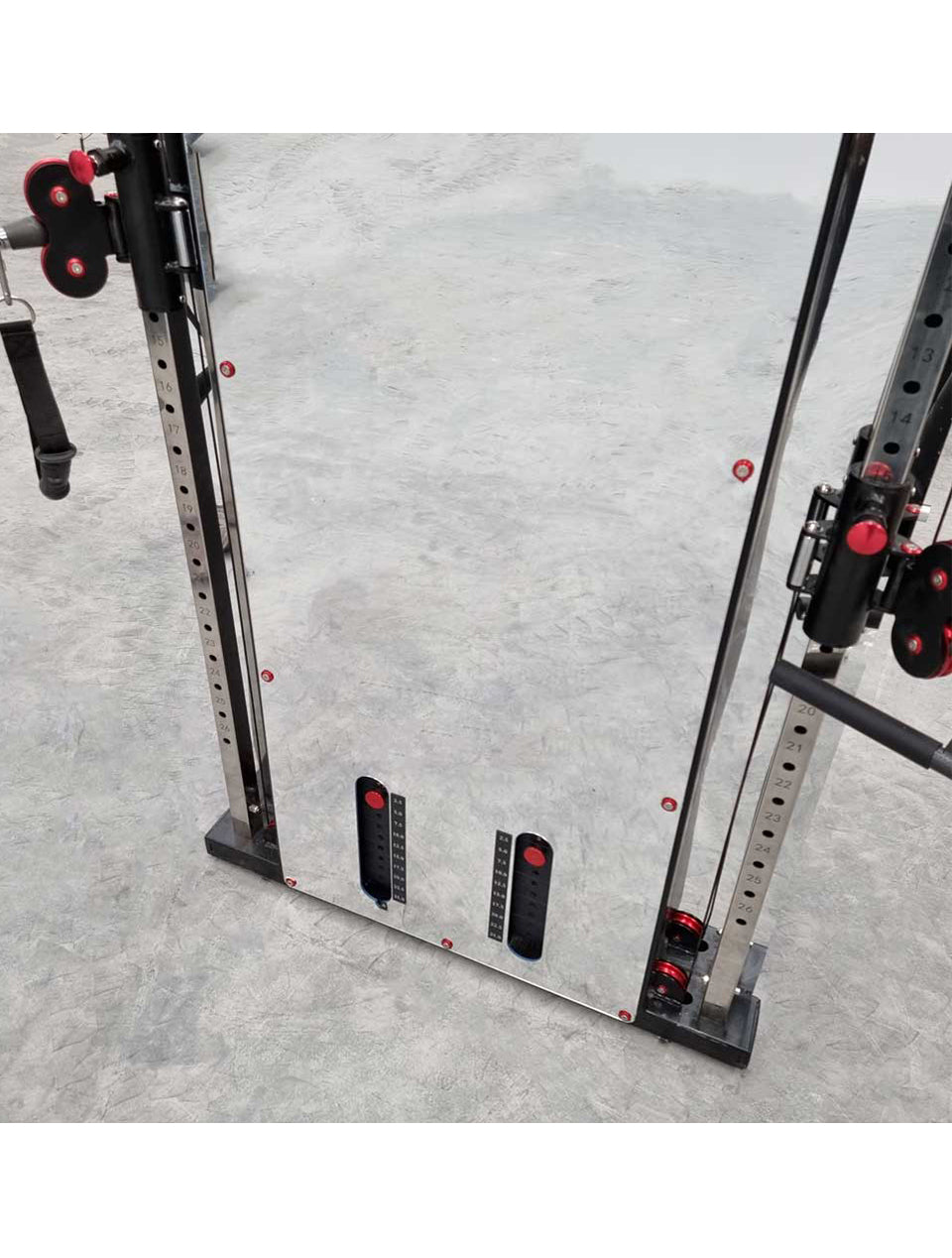 1441 Fitness - جهاز تدريب وظيفي مثبت على الحائط مزود بمرآة - 41FGT980